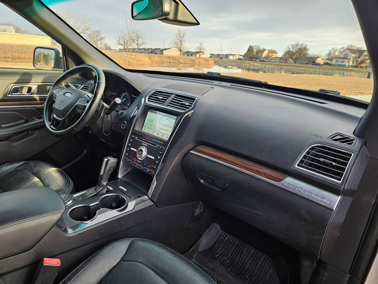 Ford Explorer Limited 4WD 2017