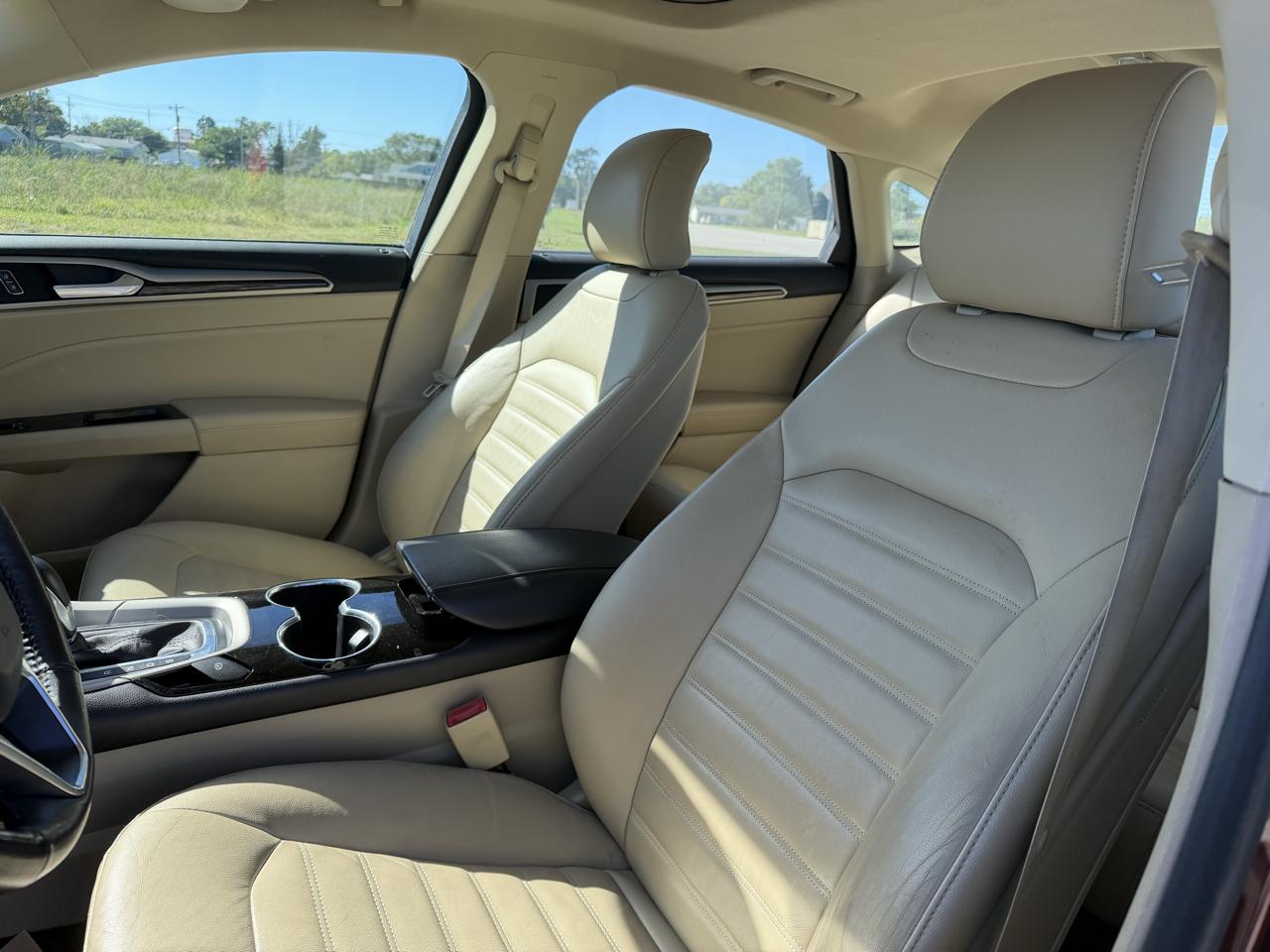 Ford Fusion SE 2016