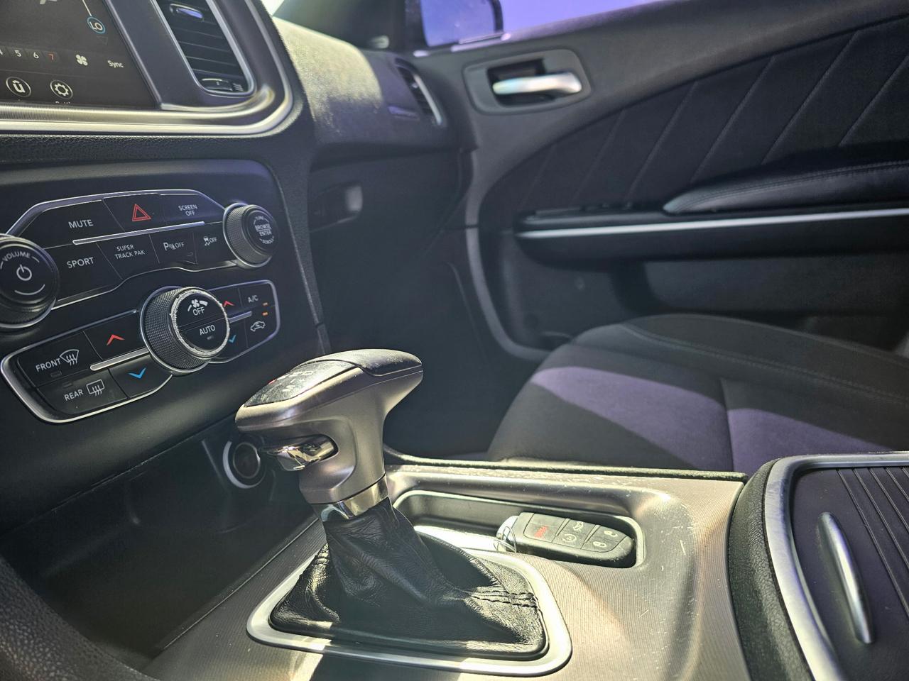 Dodge Charger SXT AWD 2020