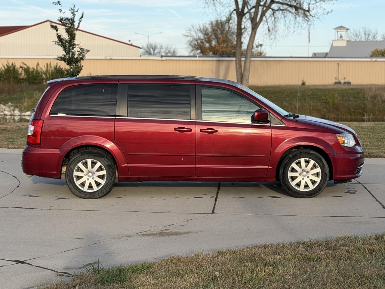 Chrysler Town & Country LX 2015