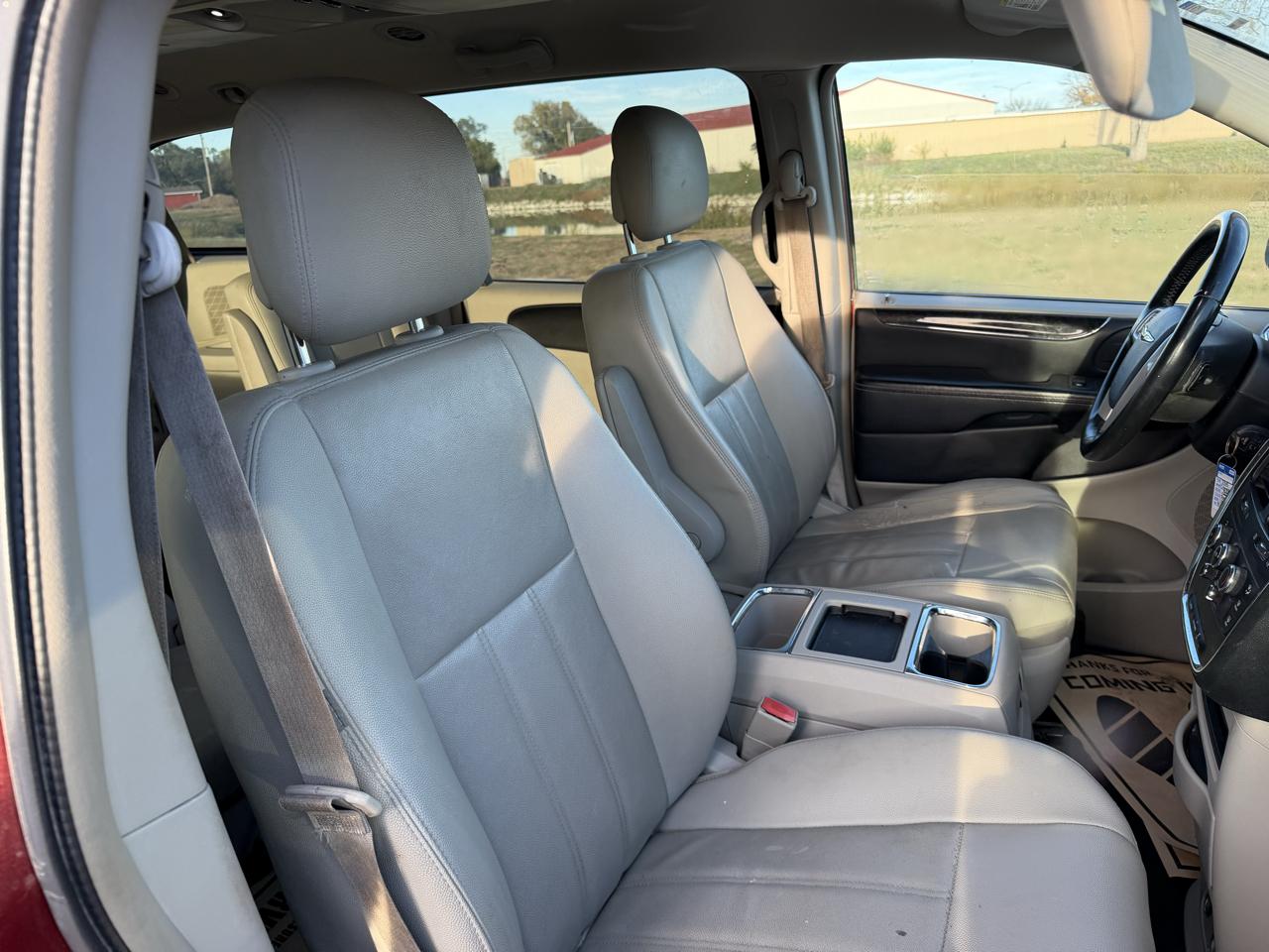 Chrysler Town & Country LX 2015