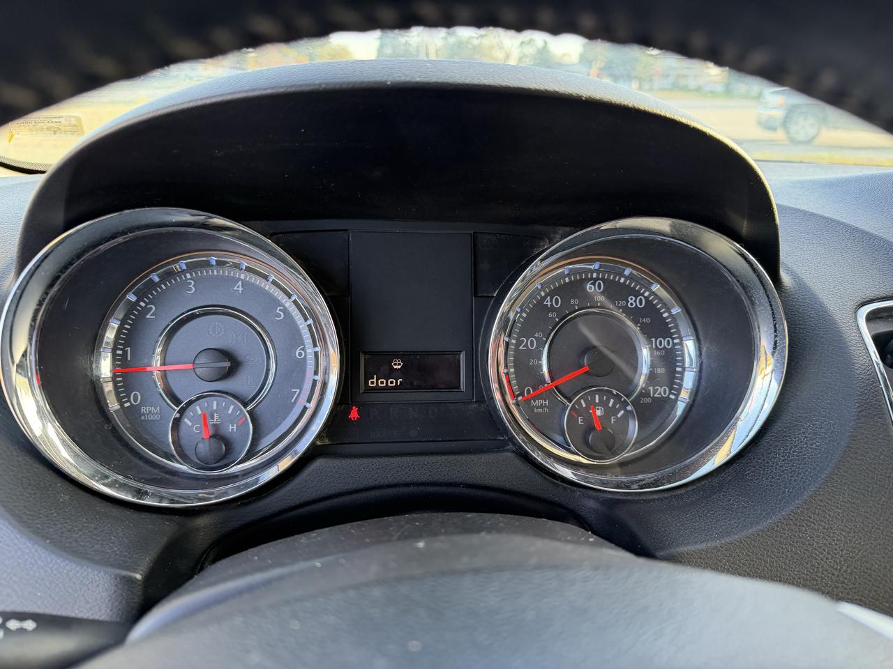 Chrysler Town & Country LX 2015