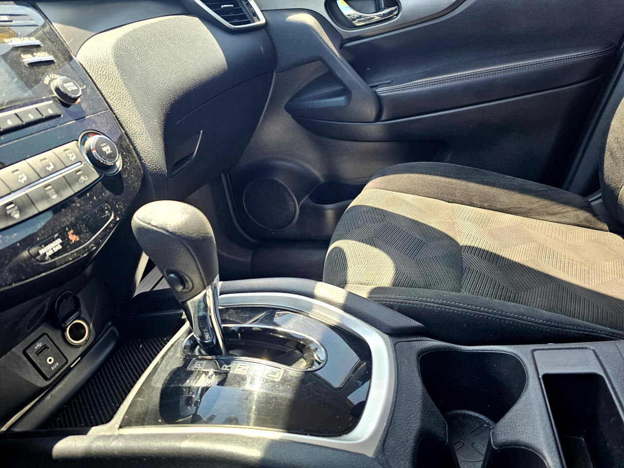 Nissan Rogue SV AWD 2015 Nissan Rogue SV AWD 2015