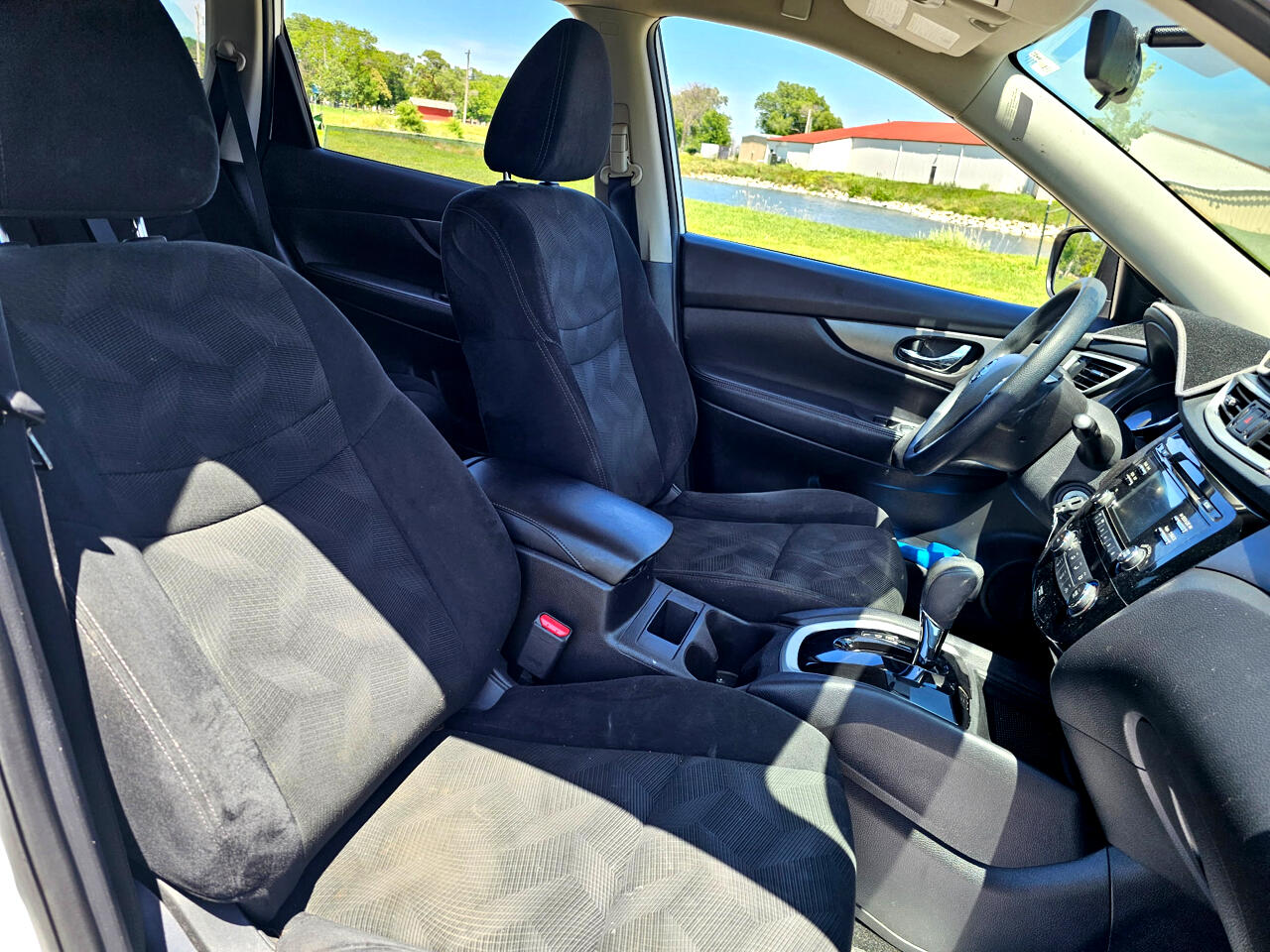 Nissan Rogue SV AWD 2015 Nissan Rogue SV AWD 2015