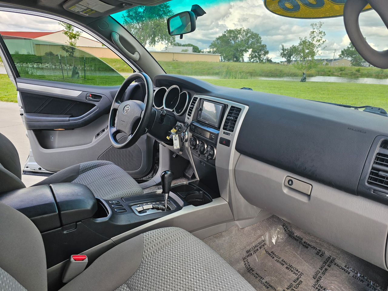 Toyota 4Runner SR5 4WD V6 2006 Toyota 4Runner SR5 4WD V6 2006