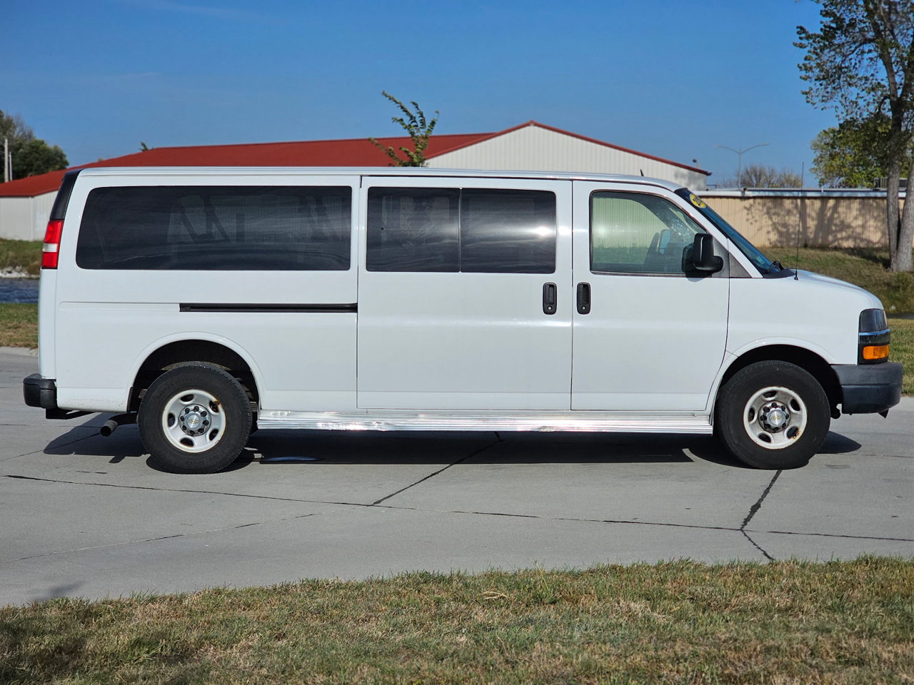 Chevrolet Express LT 3500 Extended 2013 Chevrolet Express LT 3500 Extended 2013