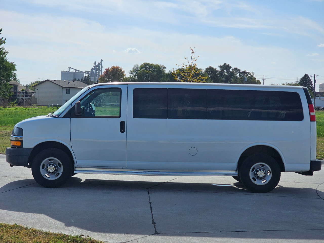 Chevrolet Express LT 3500 Extended 2013 Chevrolet Express LT 3500 Extended 2013