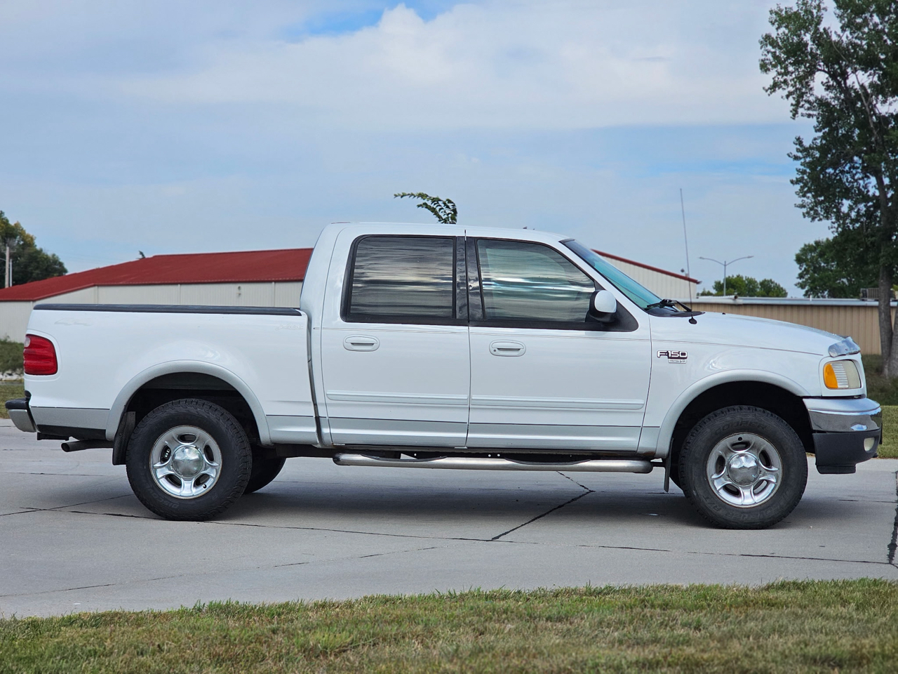 Ford F-150 4WD SuperCrew 139" Lariat 2001 Ford F-150 4WD SuperCrew 139" Lariat 2001