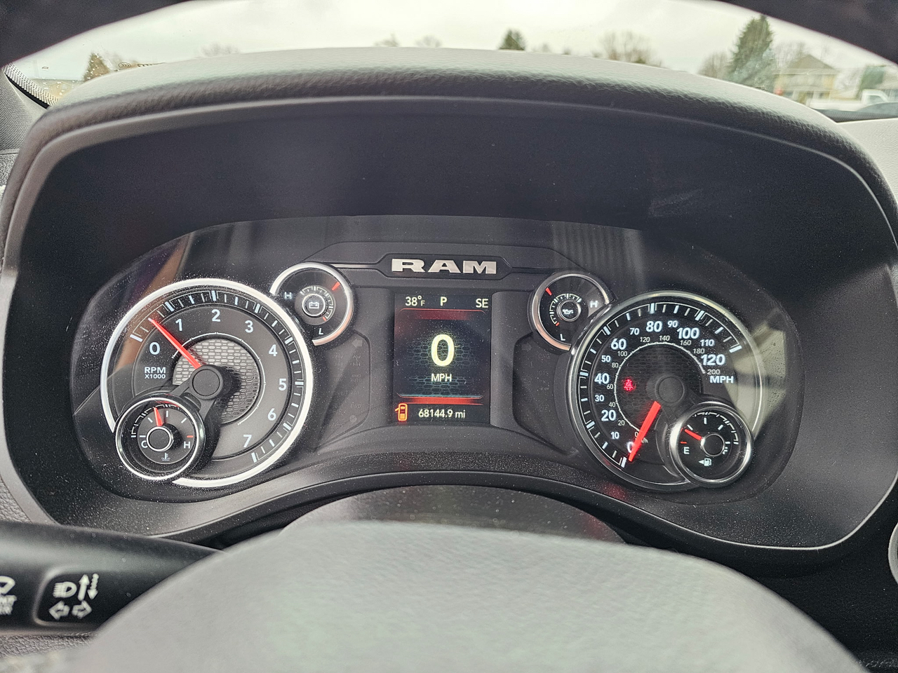 RAM 1500 Big Horn Crew Cab SWB 4WD 2023