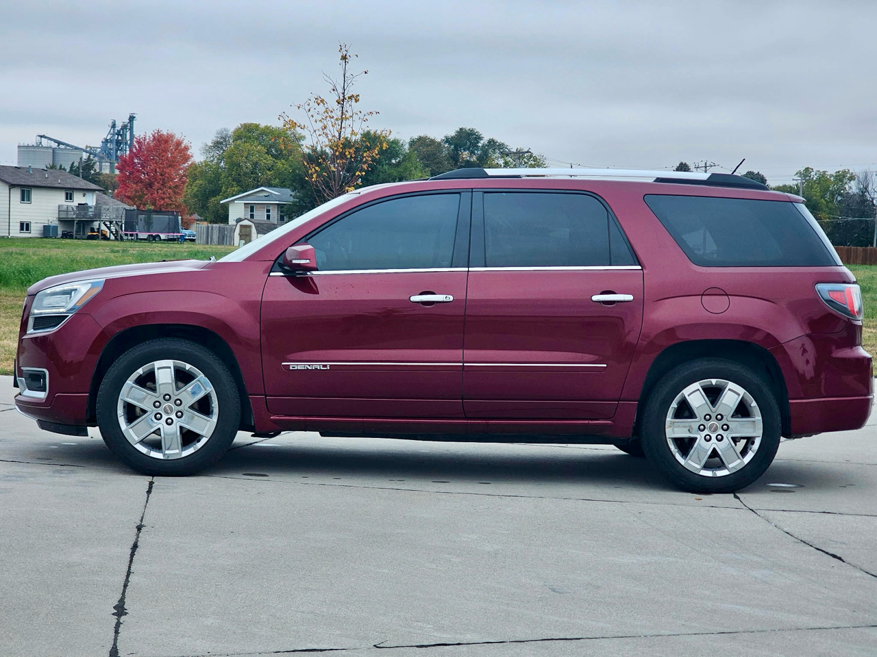 GMC Acadia Denali AWD 2015 GMC Acadia Denali AWD 2015