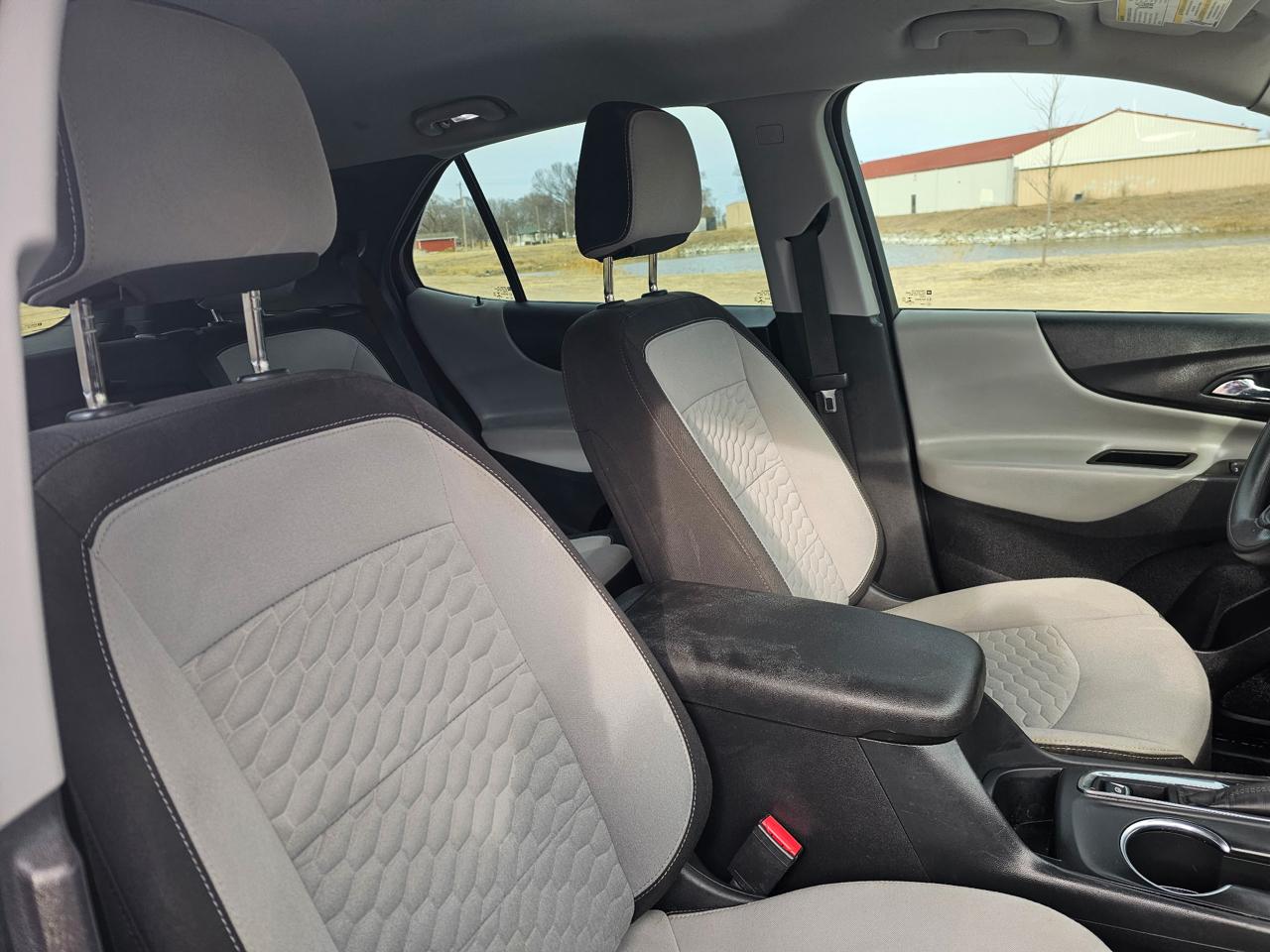 Chevrolet Equinox LS 2WD 2020