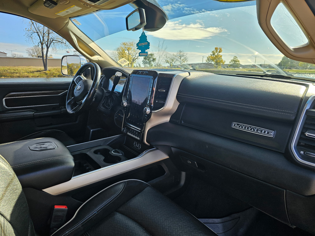 RAM 2500 Laramie Crew Cab SWB 4WD 2021 RAM 2500 Laramie Crew Cab SWB 4WD 2021