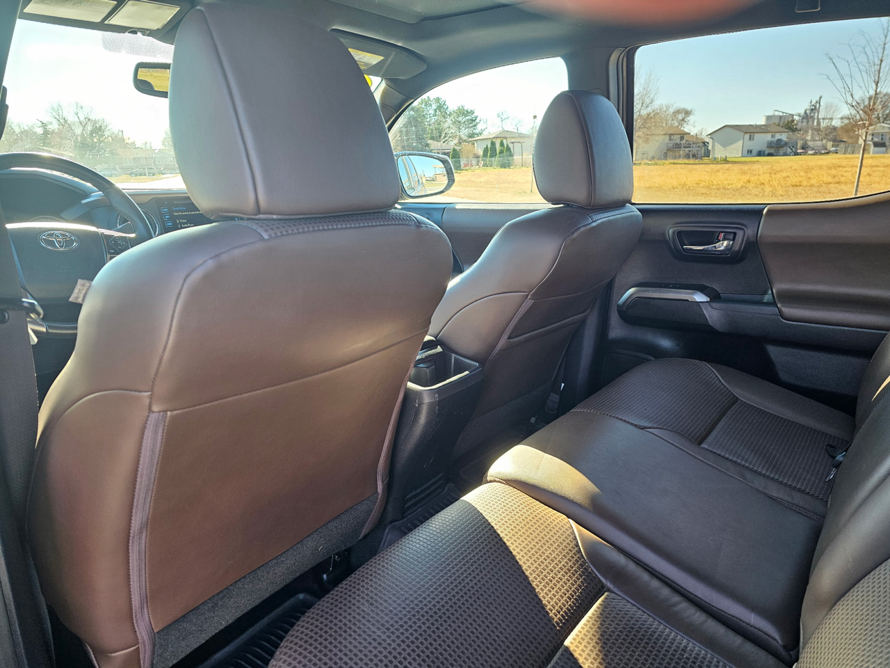 Toyota Tacoma Limited Double Cab V6 6AT 4WD 2017