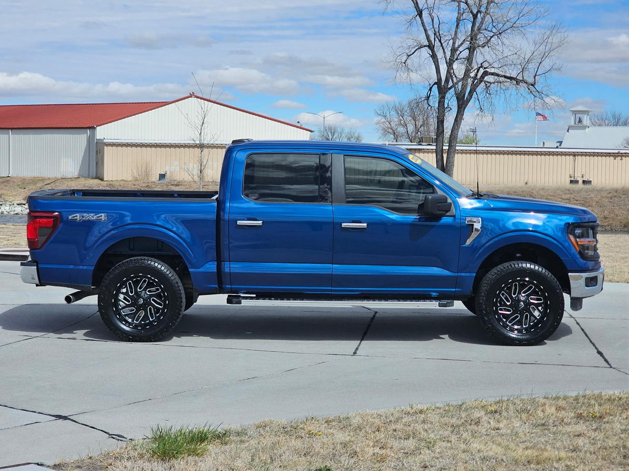 Ford F-150 XLT SuperCrew 4WD 2025
