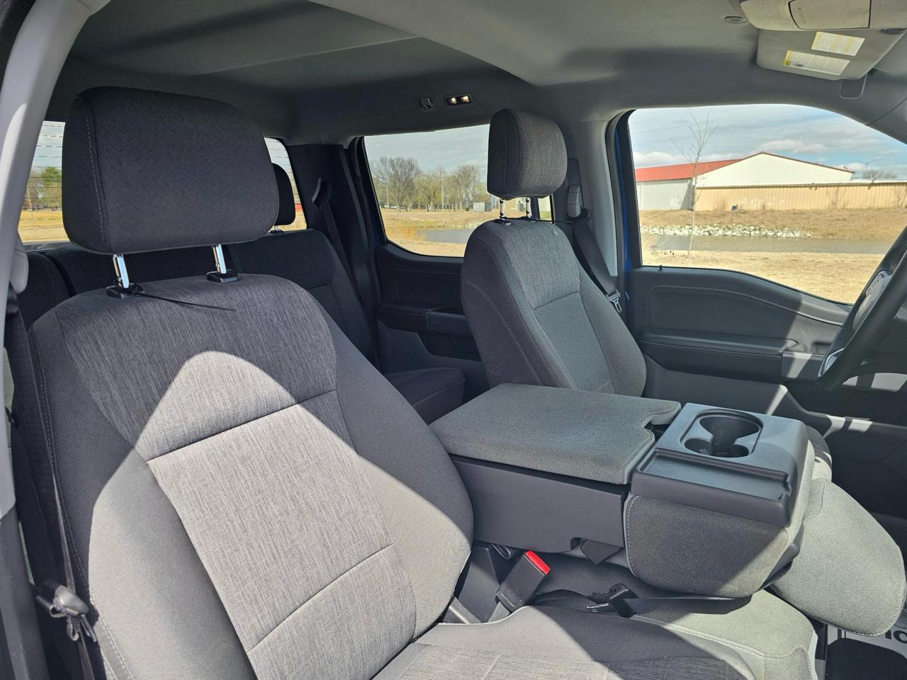 Ford F-150 XLT SuperCrew 4WD 2025