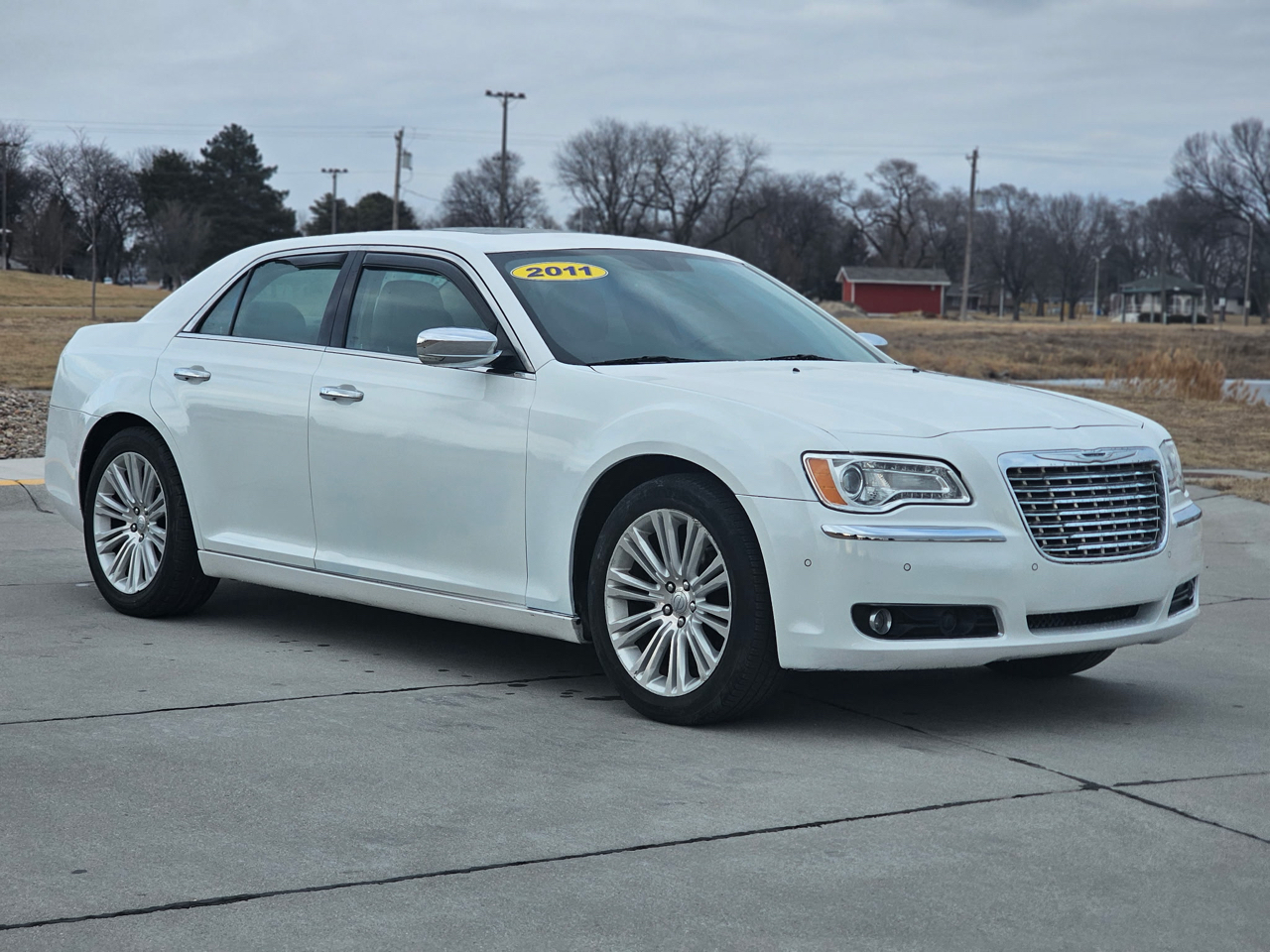 Chrysler 300 Limited RWD 2011