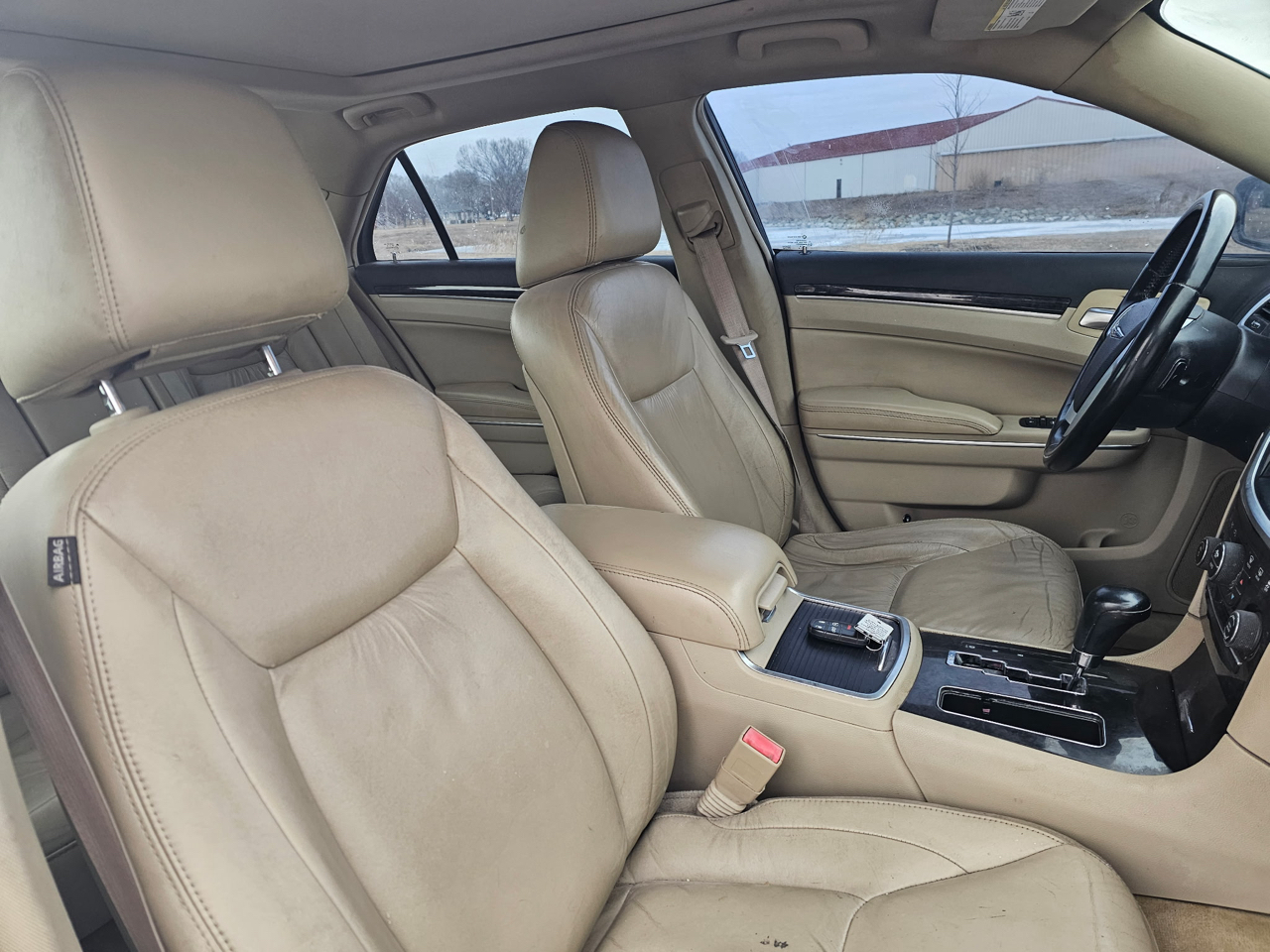 Chrysler 300 Limited RWD 2011