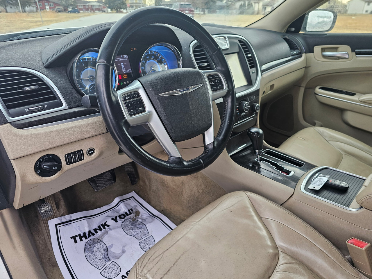 Chrysler 300 Limited RWD 2011