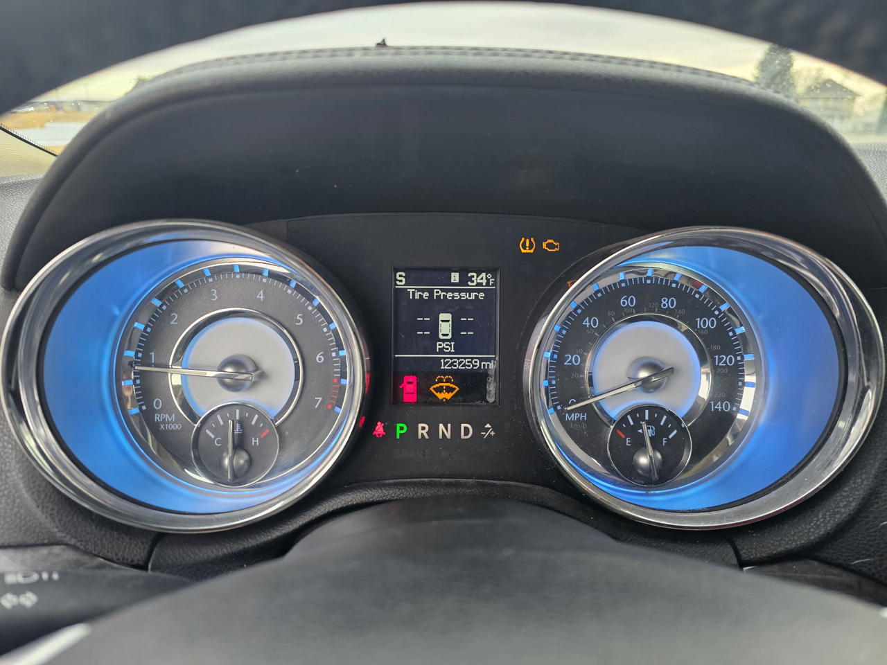 Chrysler 300 Limited RWD 2011