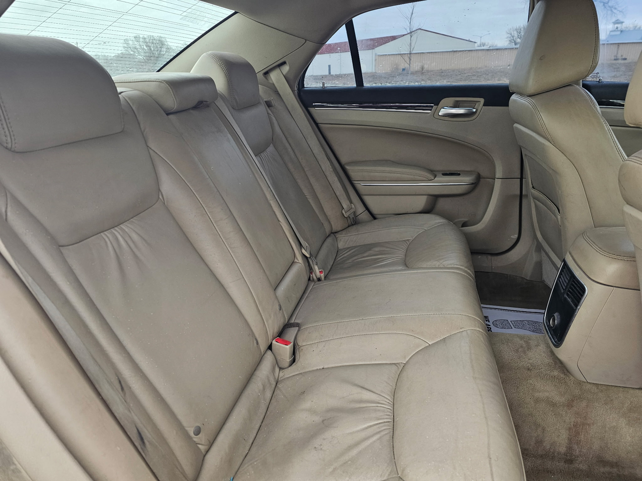 Chrysler 300 Limited RWD 2011