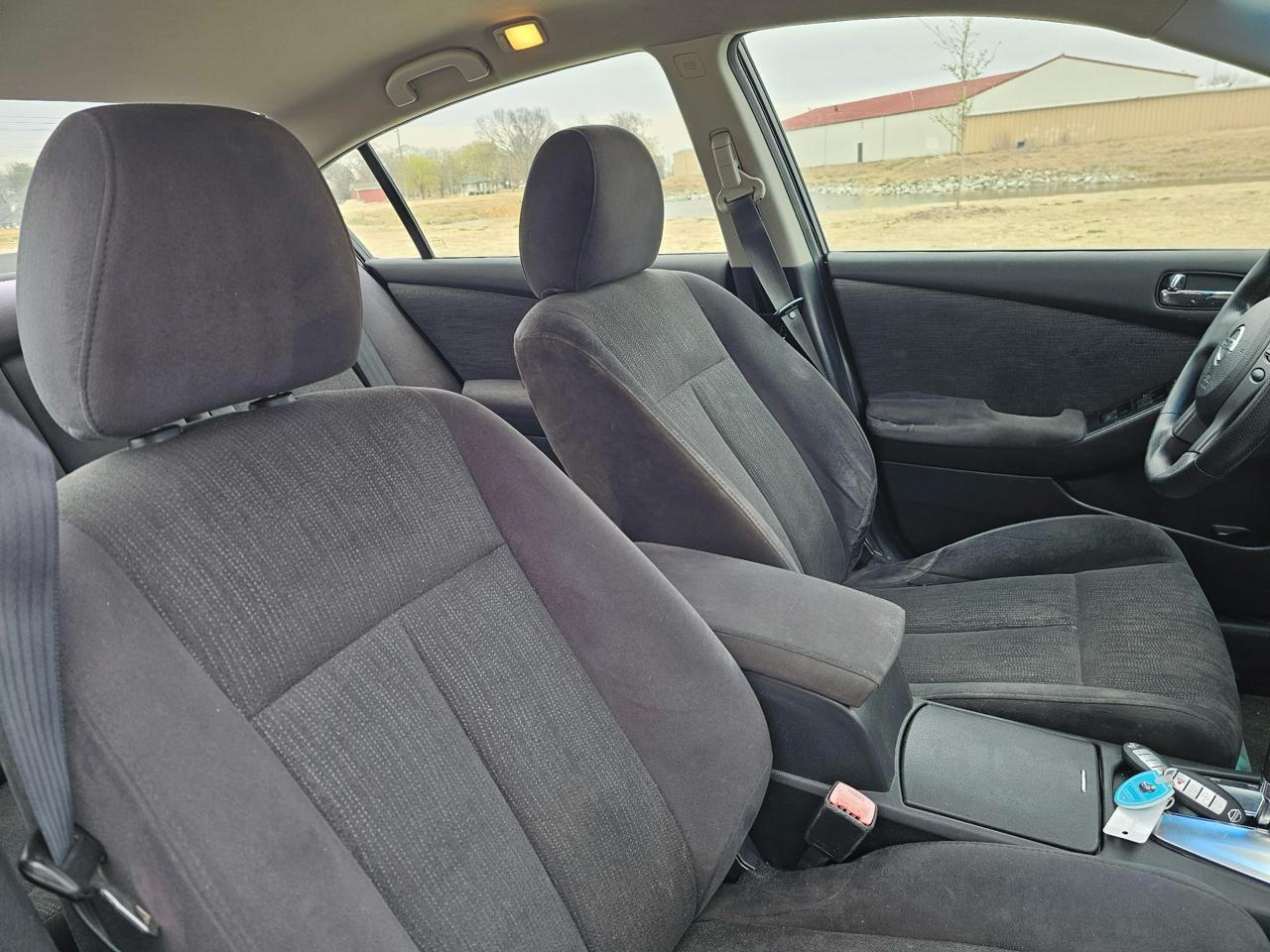 Nissan Altima 2.5 2012