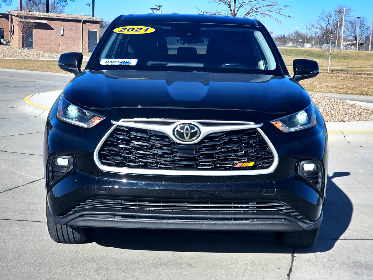 Toyota Highlander LE AWD V6 2021