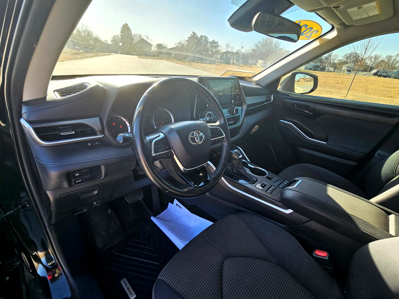 Toyota Highlander LE AWD V6 2021