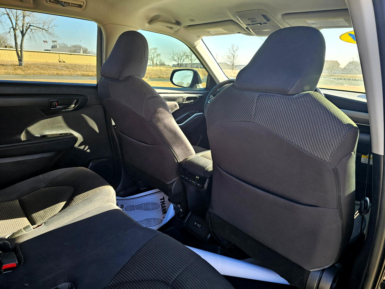 Toyota Highlander LE AWD V6 2021