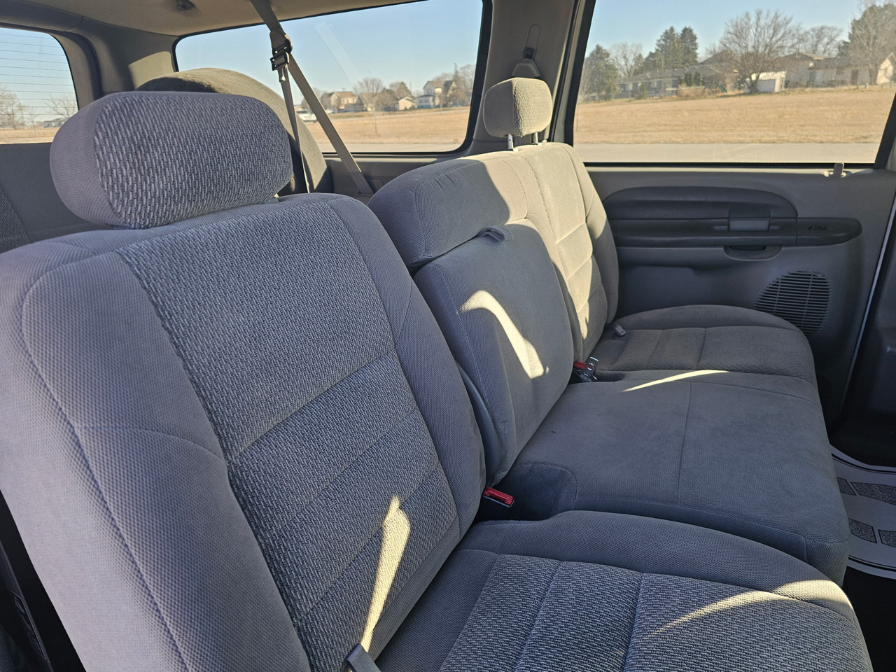 Ford Excursion XLT 6.8L 4WD 2002