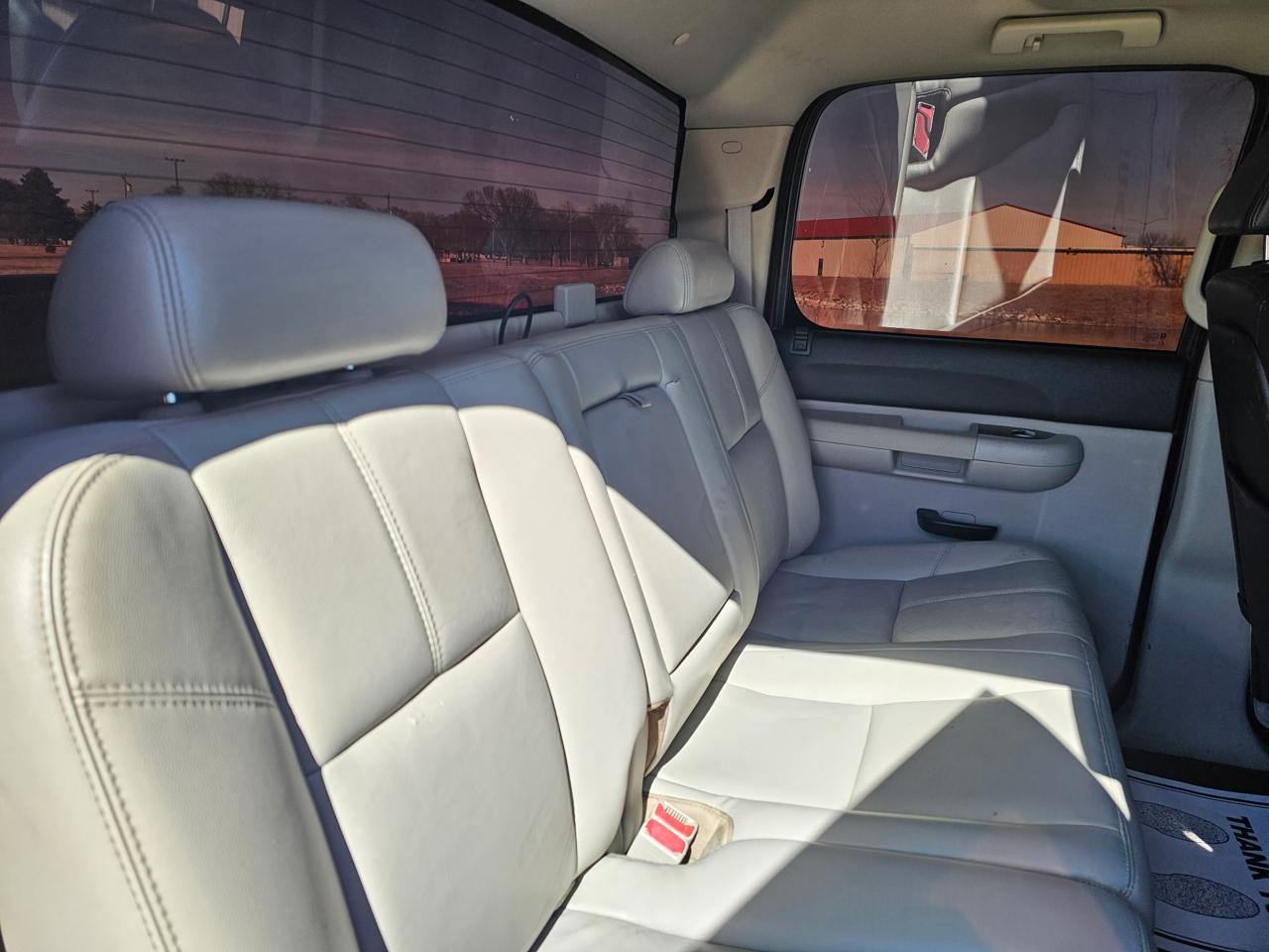 Chevrolet Silverado 1500 1LT Crew Cab 4WD 2007