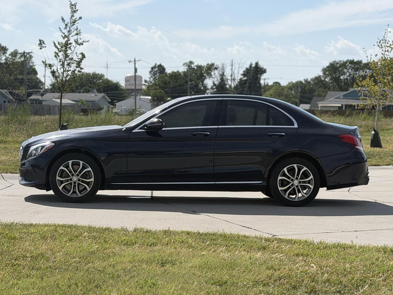 Mercedes-Benz C-Class C300 4MATIC Sedan 2017