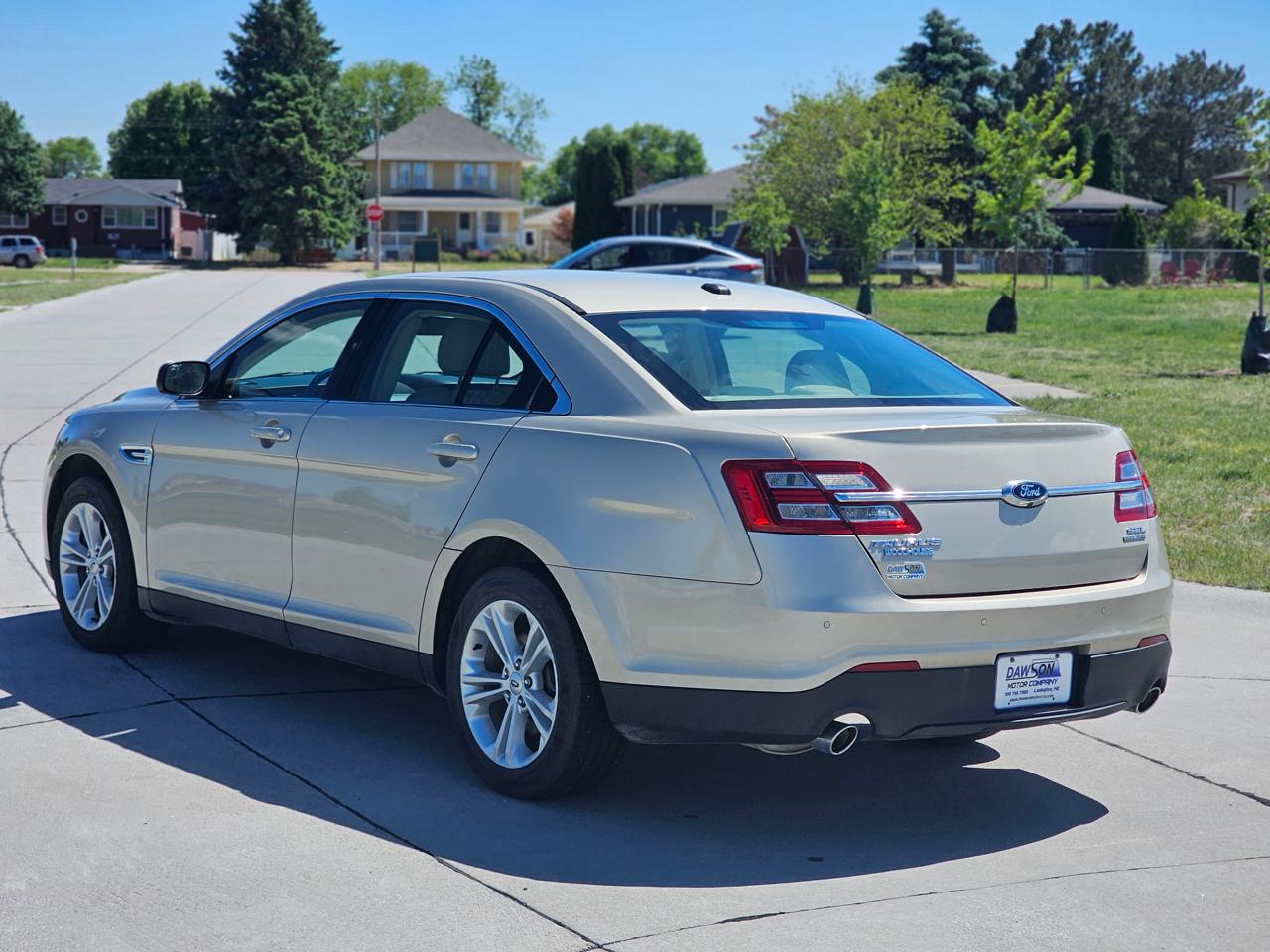Ford Taurus SEL FWD 2018