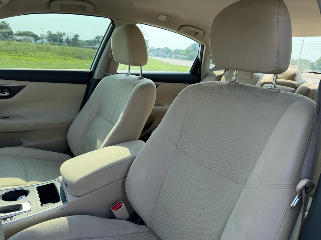 Nissan Altima 2.5 SV 2015