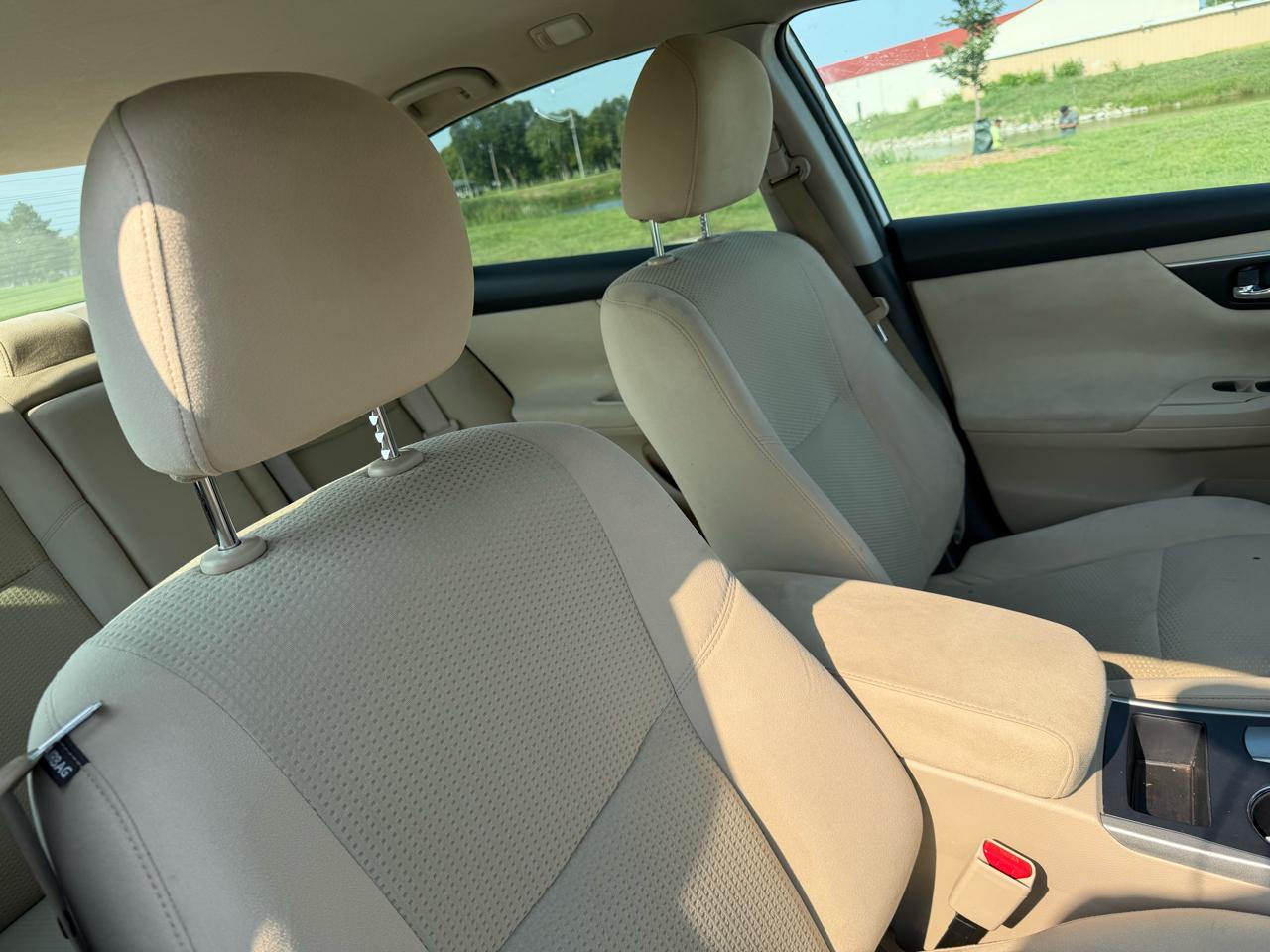 Nissan Altima 2.5 SV 2015