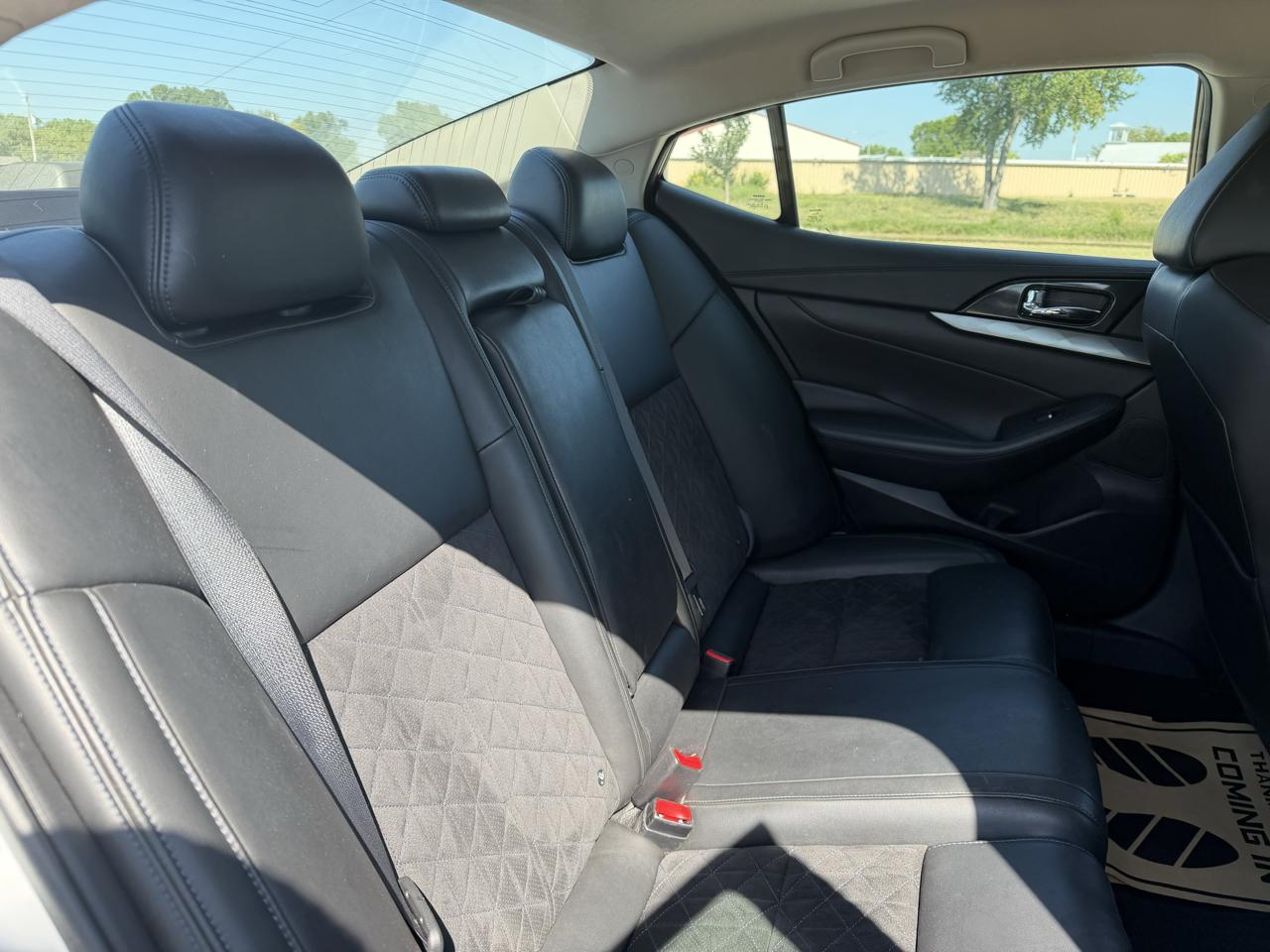 Nissan Maxima 3.5 SR 2017