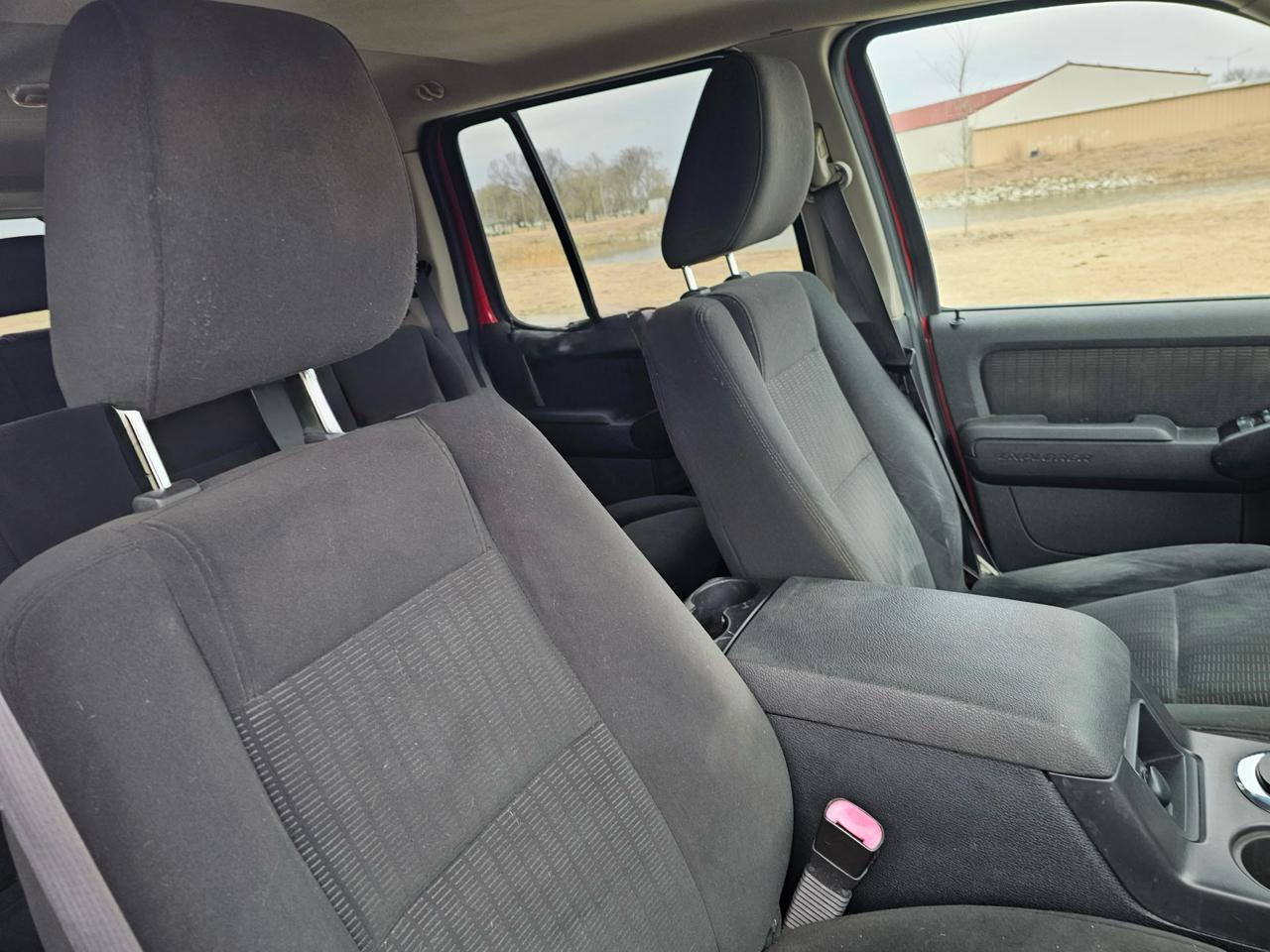 Ford Explorer XLT 4.0L AWD 2009