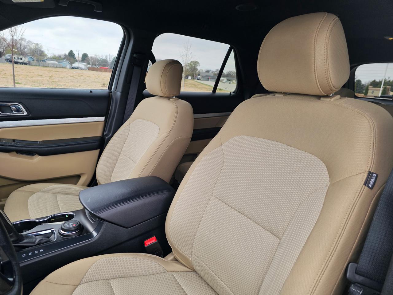 Ford Explorer XLT 4WD 2017