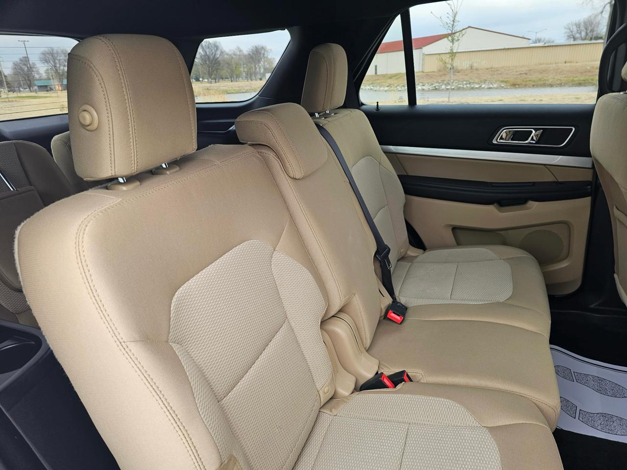 Ford Explorer XLT 4WD 2017