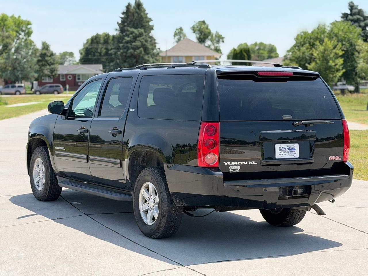 GMC Yukon XL SLT 1/2 Ton 4WD 2014