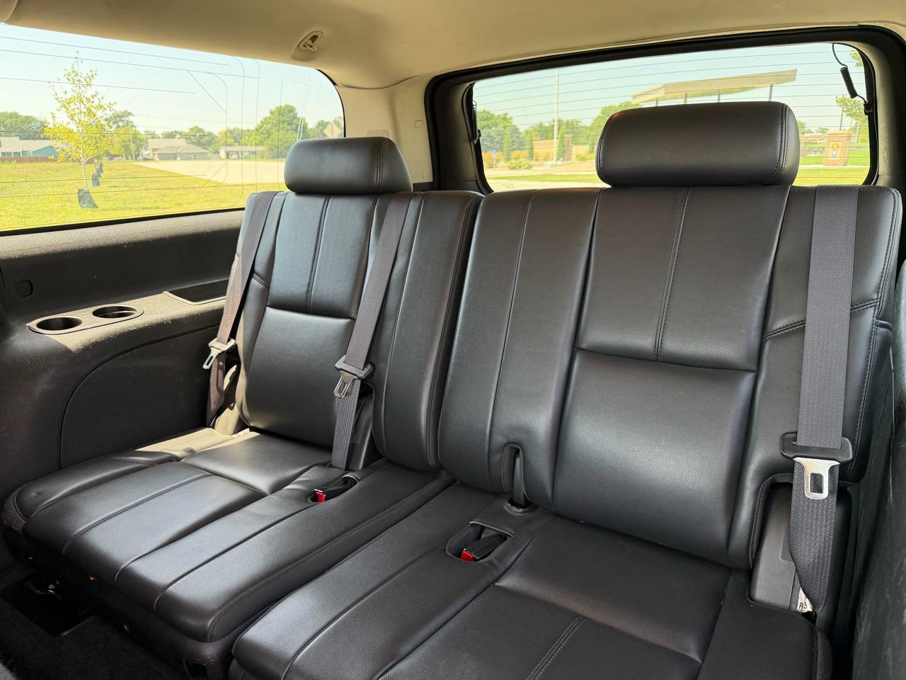 GMC Yukon XL SLT 1/2 Ton 4WD 2014
