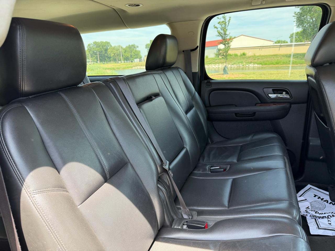 GMC Yukon XL SLT 1/2 Ton 4WD 2014