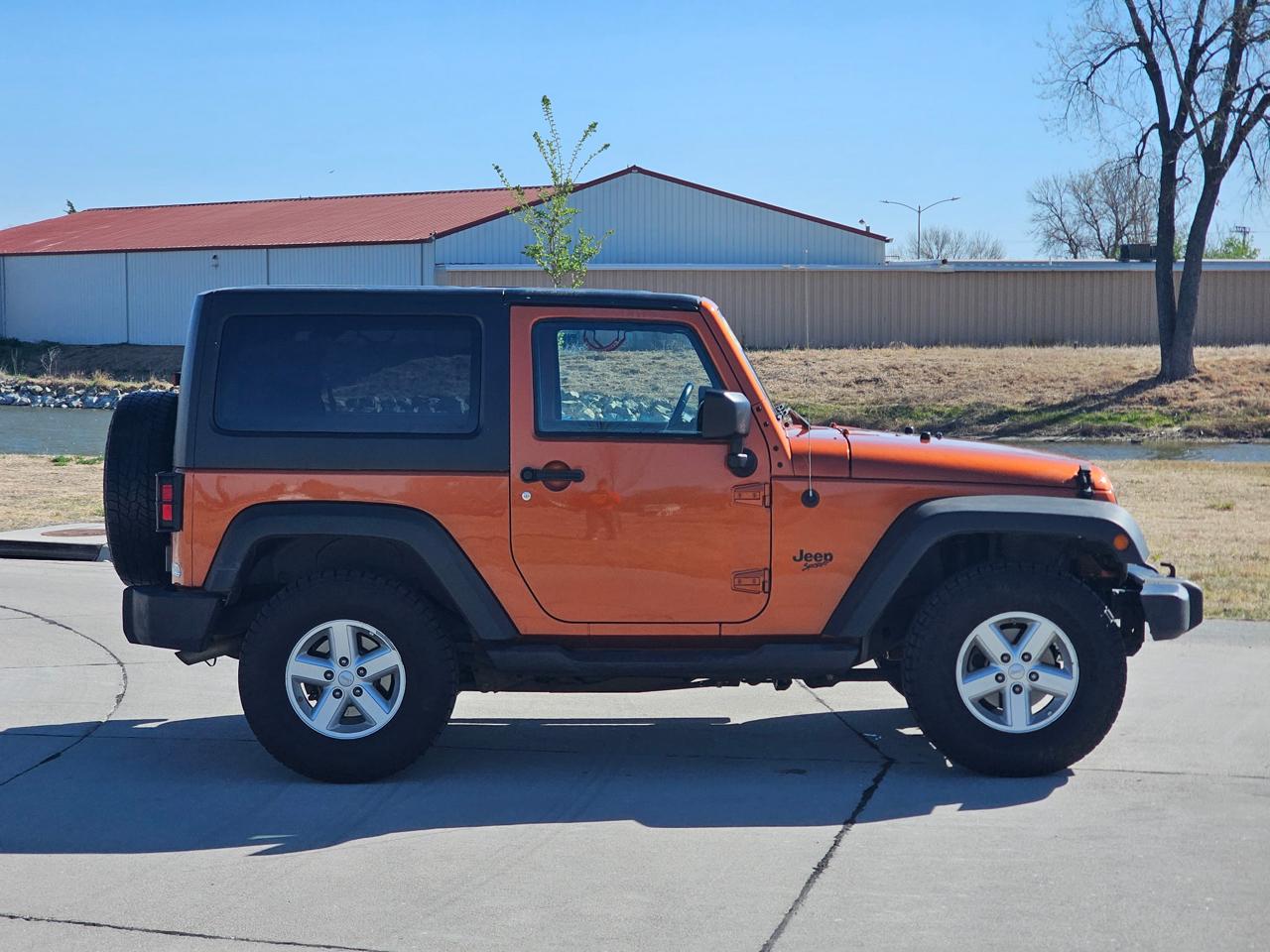 Jeep Wrangler Sport 4WD 2011
