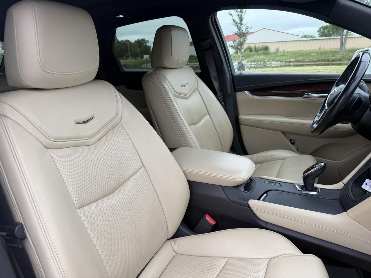Cadillac XT5 Luxury AWD 2019