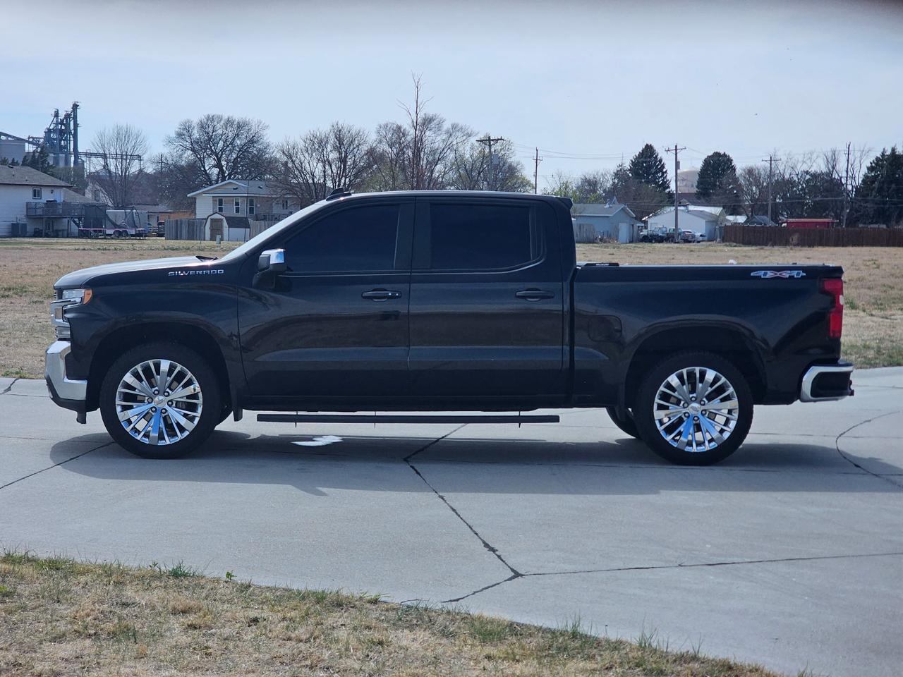 Chevrolet Silverado 1500 LT Crew Cab Long Box 4WD 2021