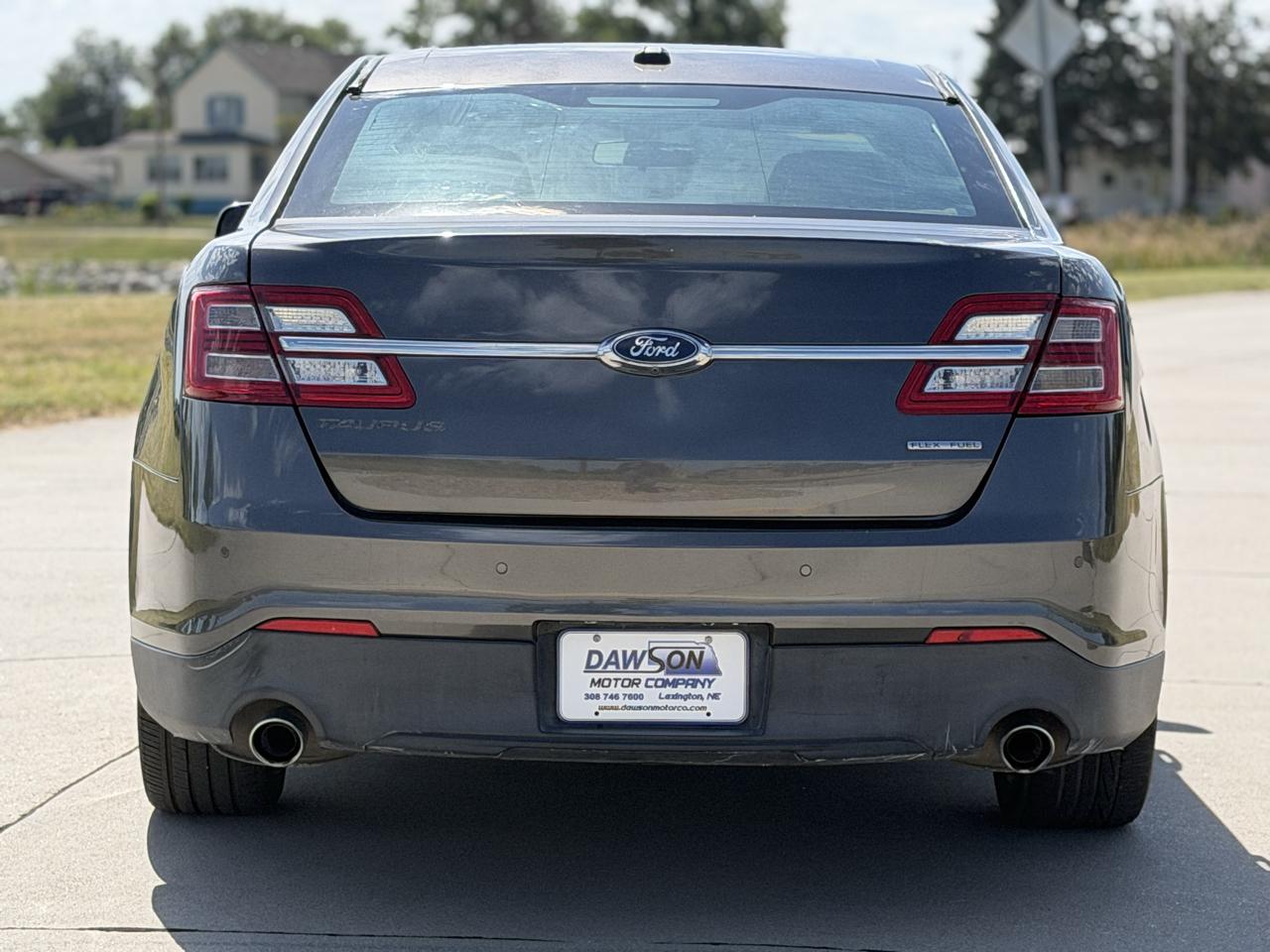 Ford Taurus Limited FWD 2019