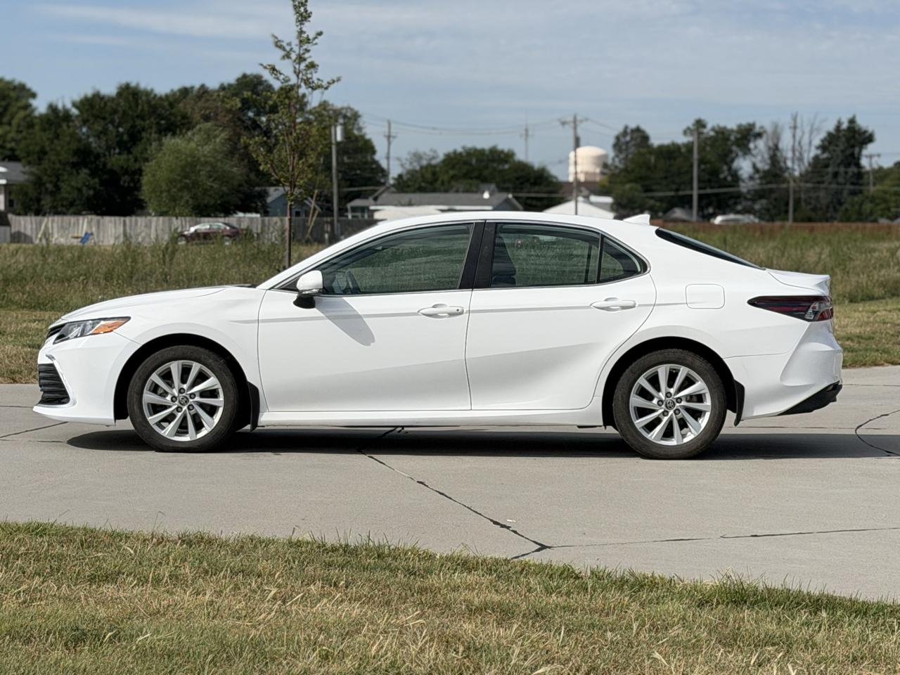 Toyota Camry LE AWD 2022