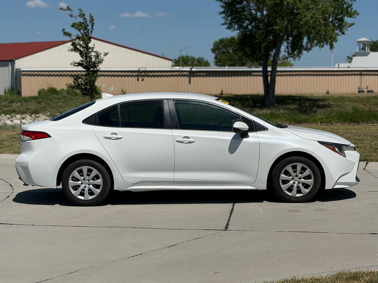Toyota Corolla LE 2021