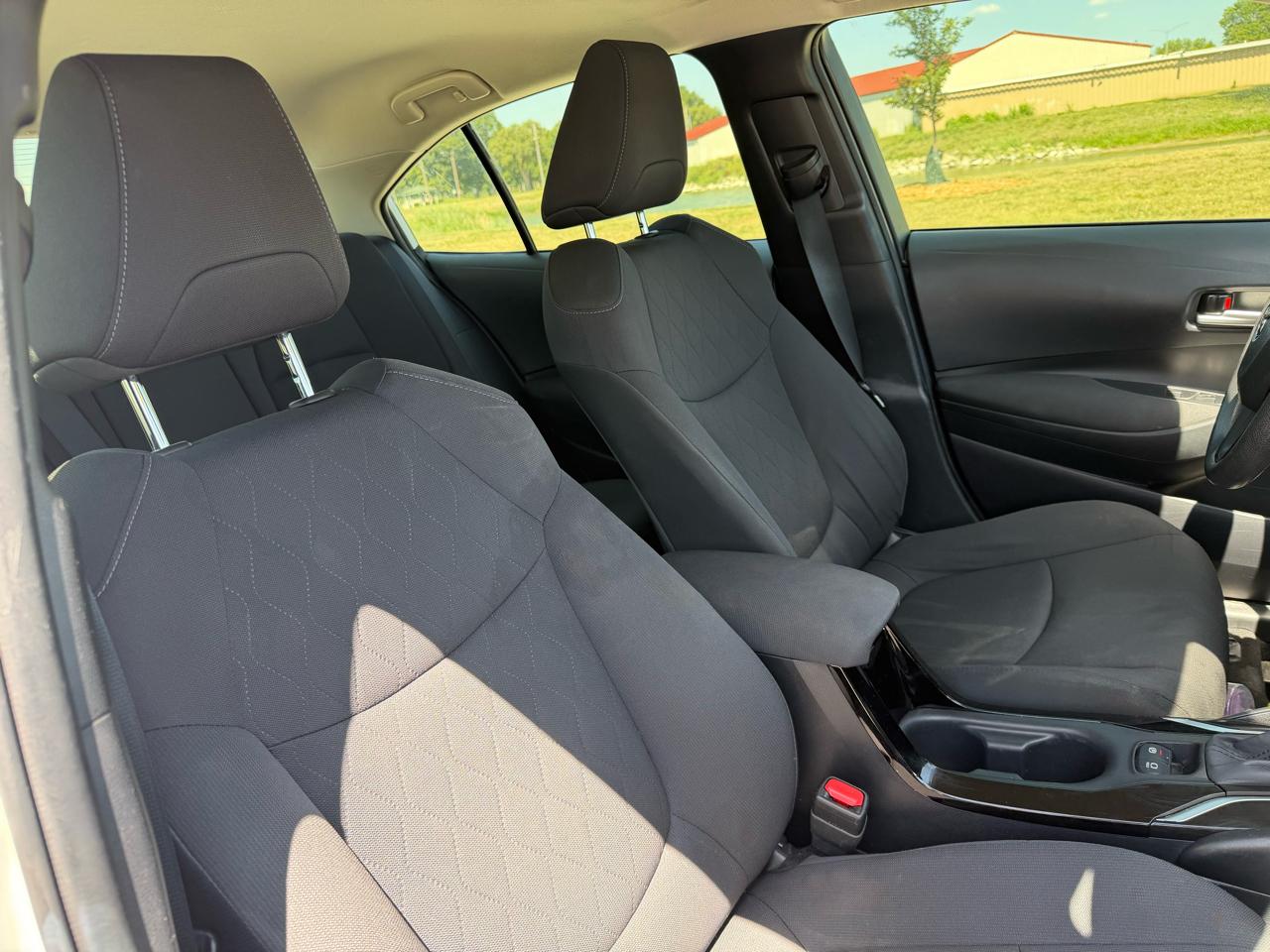 Toyota Corolla LE 2021