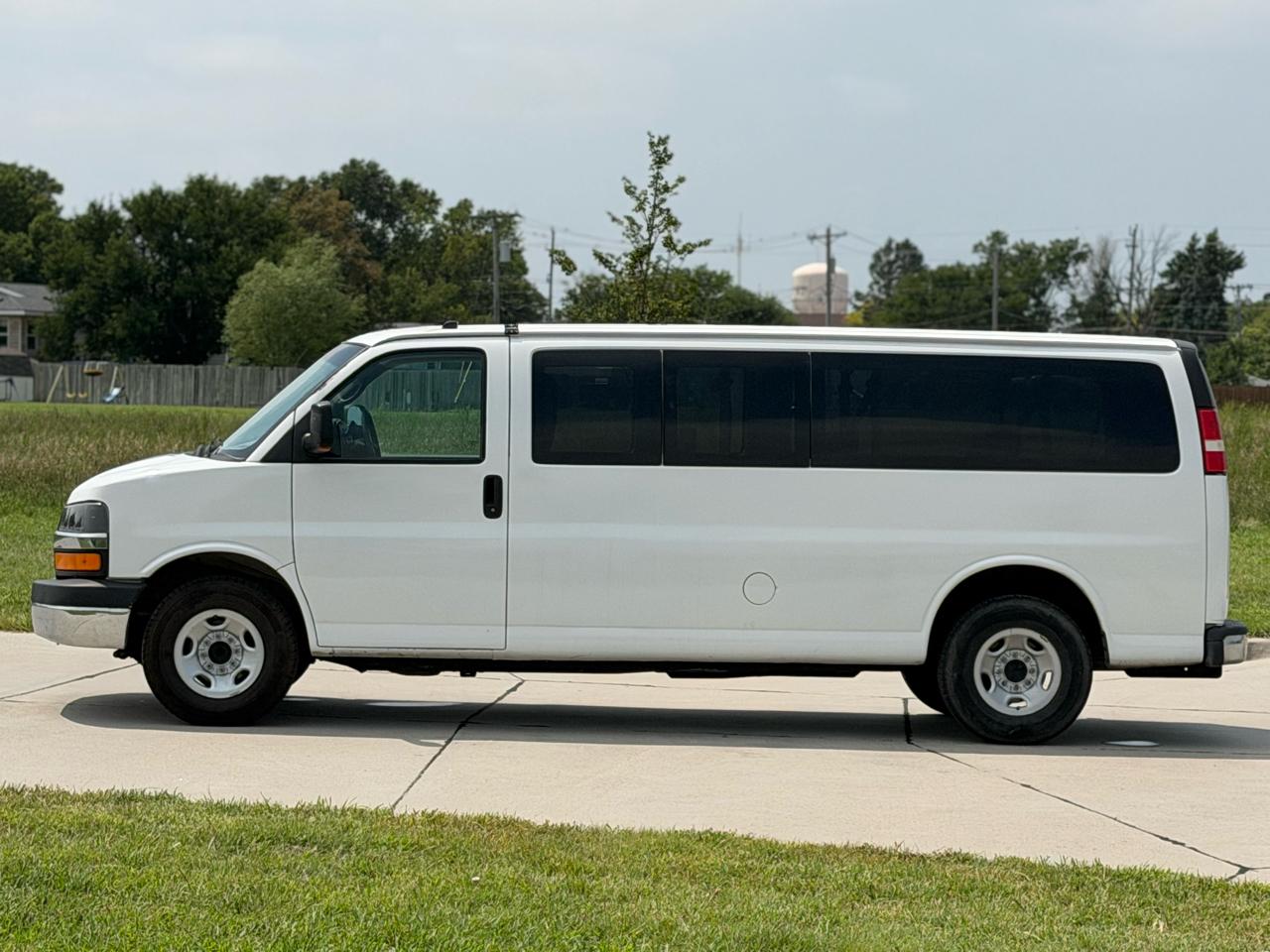 Chevrolet Express LT 3500 Extended 2014