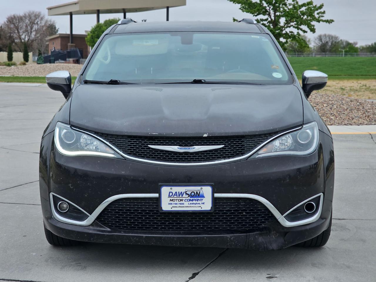 Chrysler Pacifica Limited 2017
